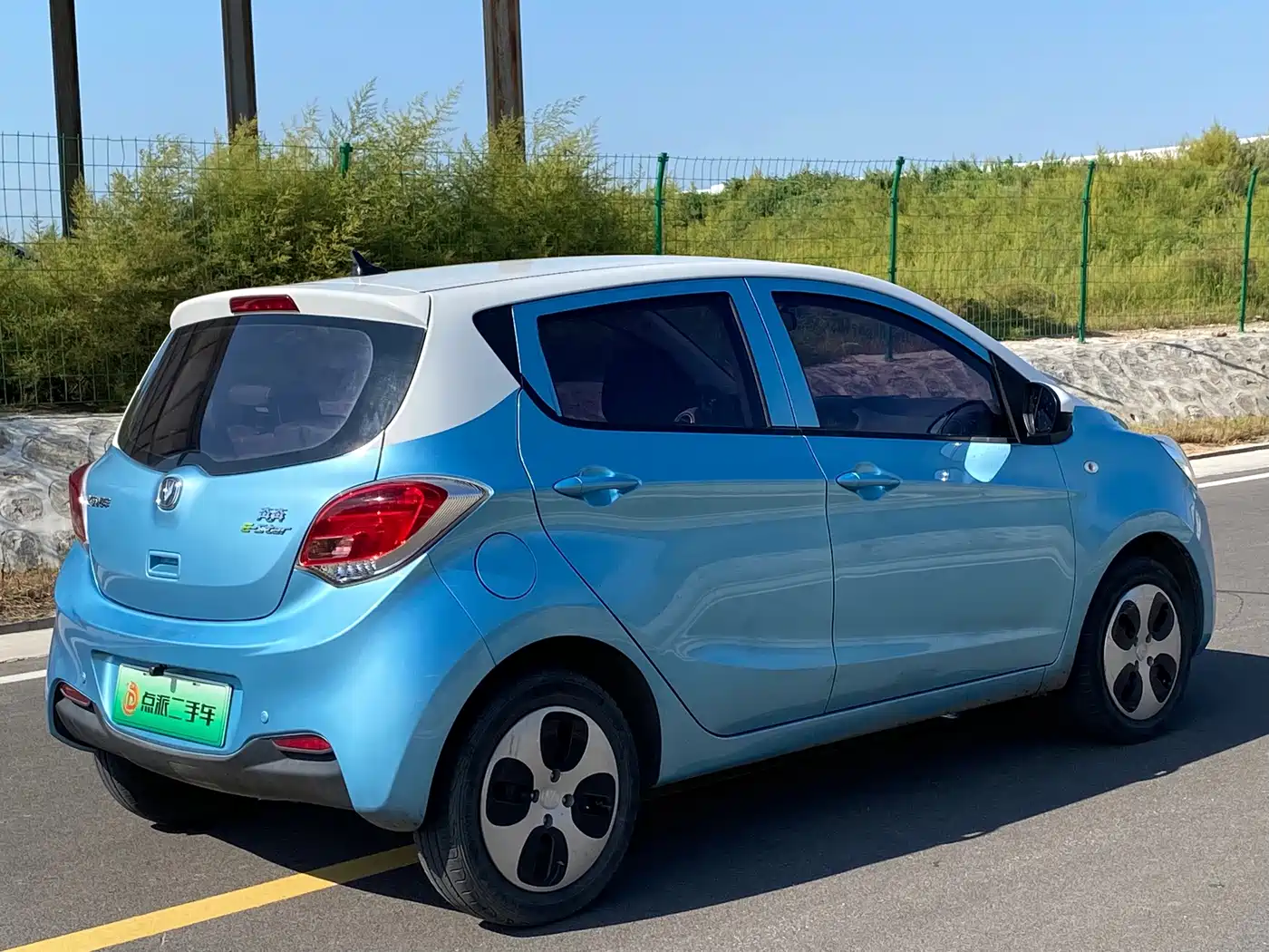 Photo 4 - Changan Benben E-Star