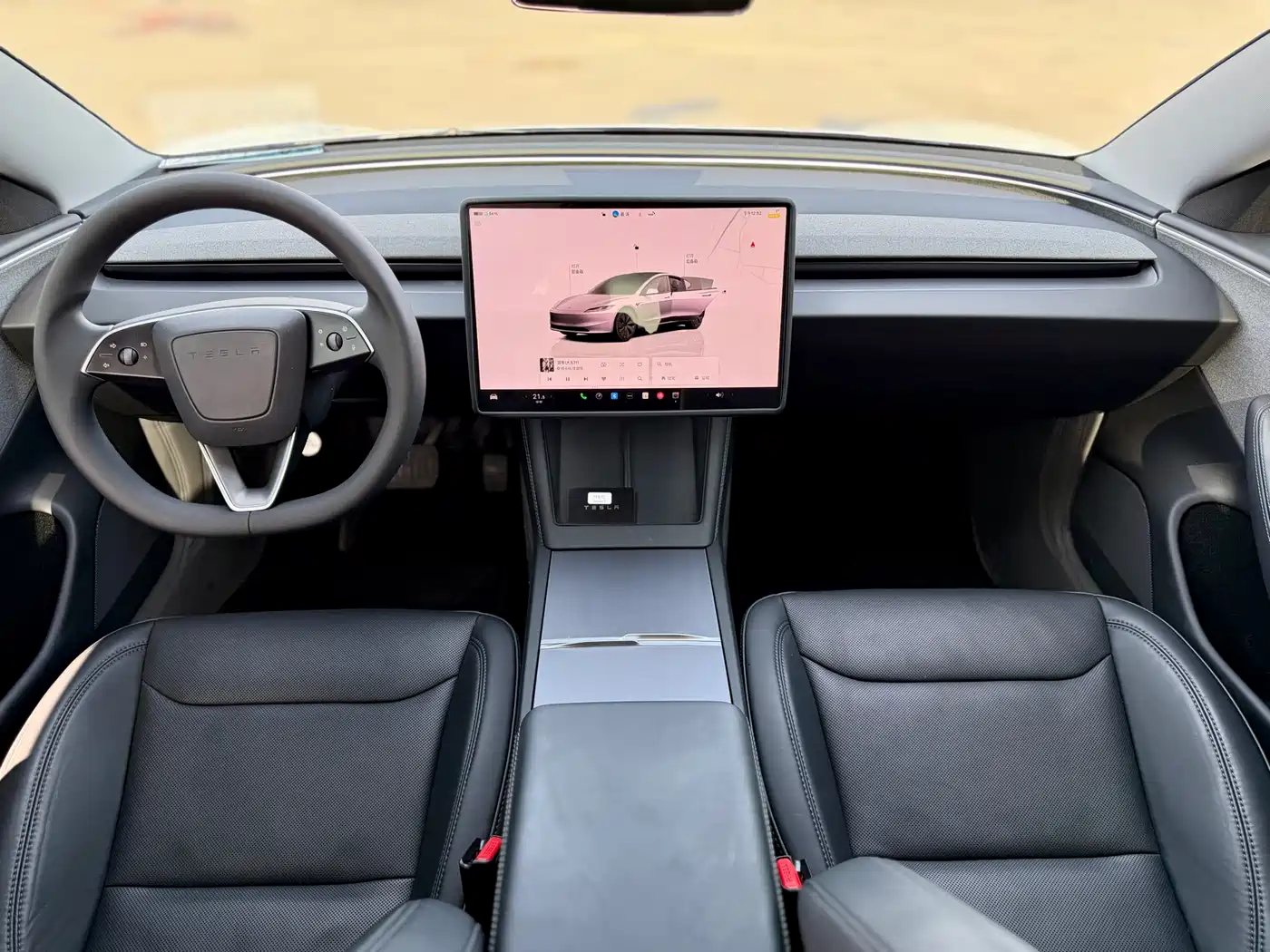 TESLA MODEL 3