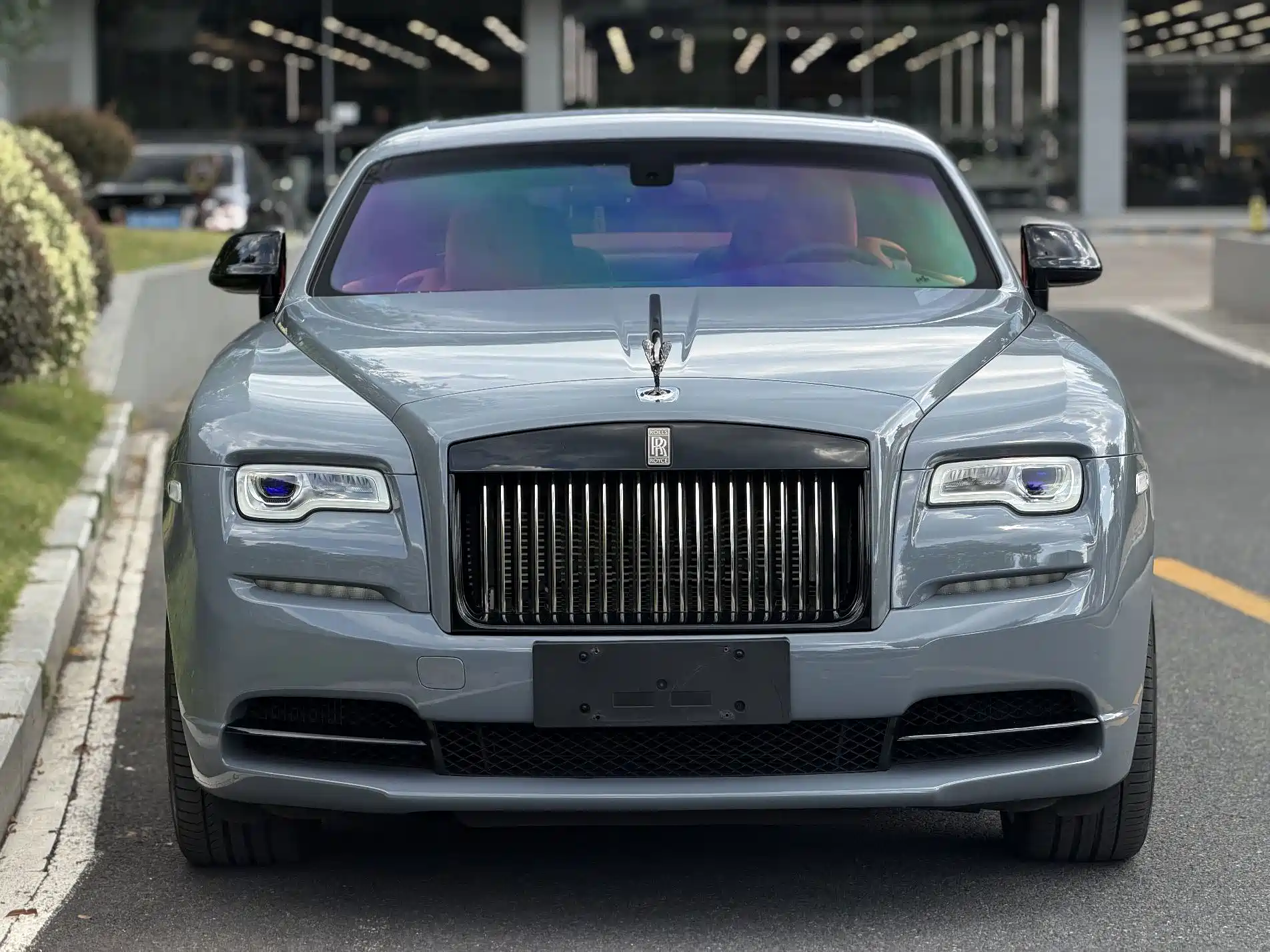 Фото 2 - Rolls-Royce Wraith