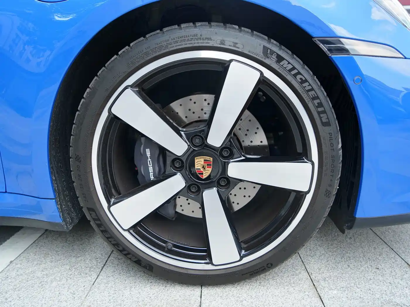 Porsche 911 2025 2025 Carrera 3.0T