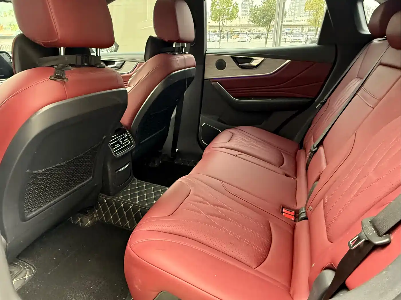 Hongqi HS5 2025 2.0T 2WD Mystic Shadow Edition фото 13