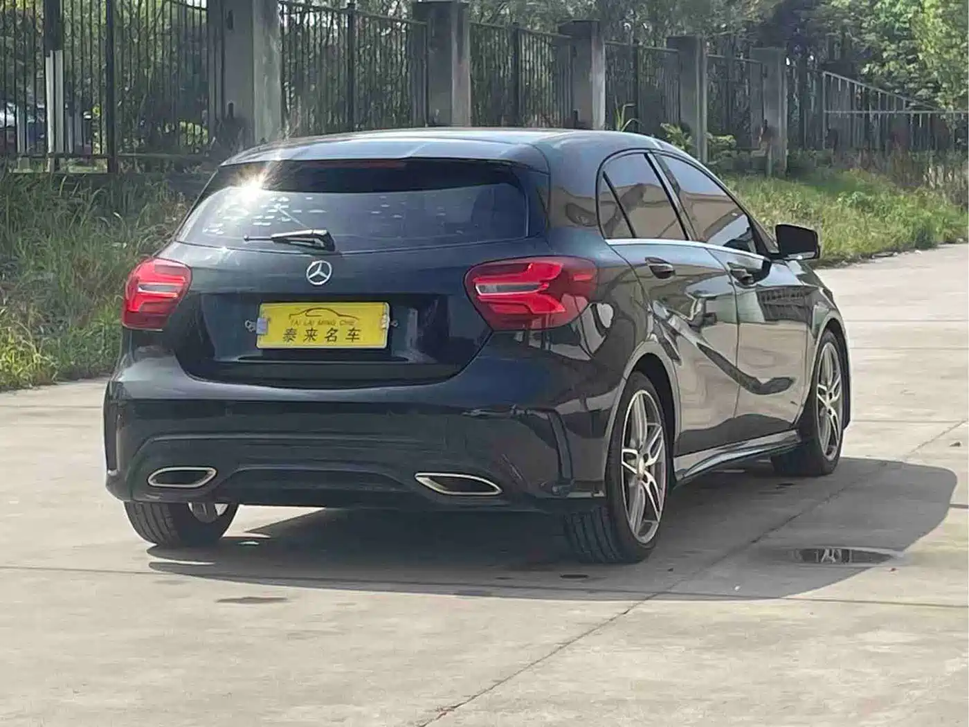 Mercedes-Benz A-Class (Import) 2016 A 200 Sport фото 9