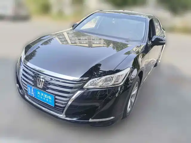 Toyota Crown 2015 2.5L Smart Edition — фото 1