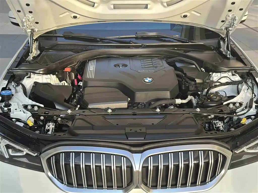 BMW 3 Series 2024 320Li M Sport Package фото 28