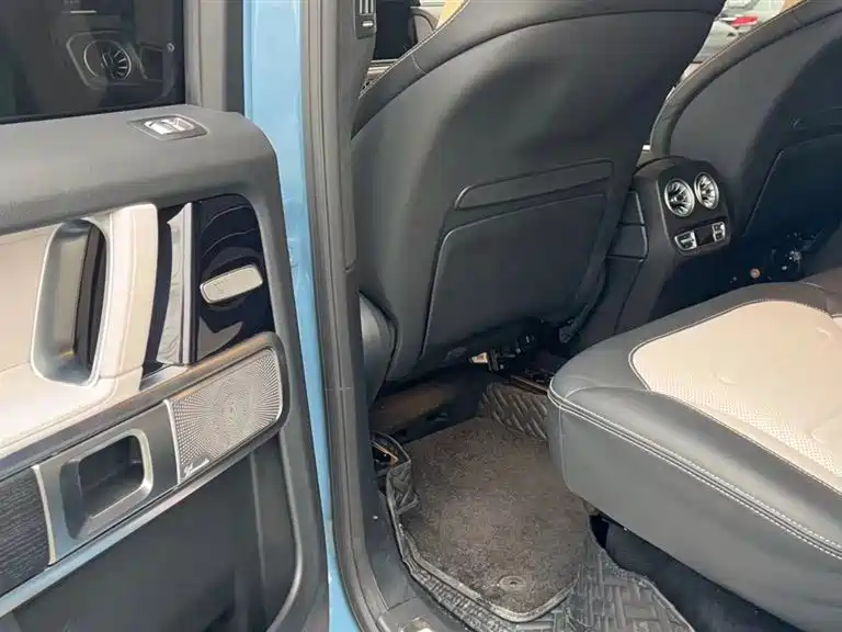 MERCEDES-BENZ G-CLASS