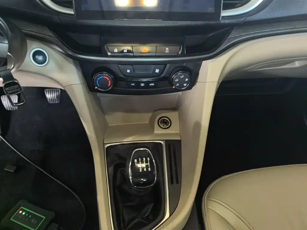 Фото 13 - Buick Excelle