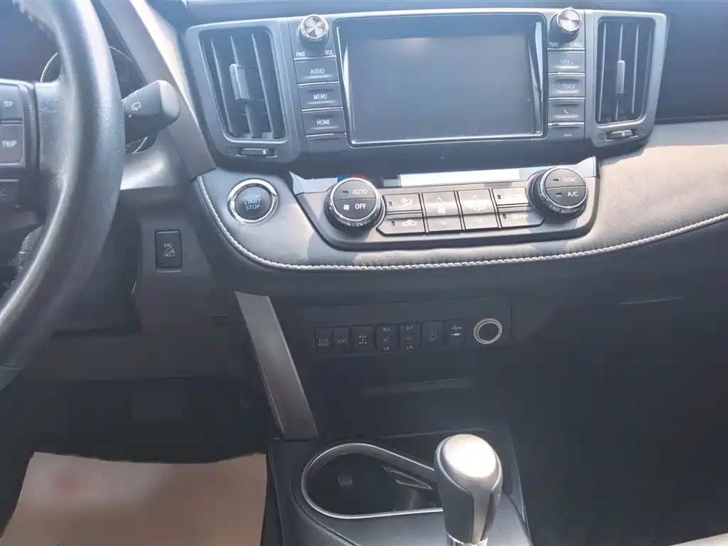 Toyota RAV4 Rongfang 2018 2.5L Automatic 4WD Elite i Edition фото 17