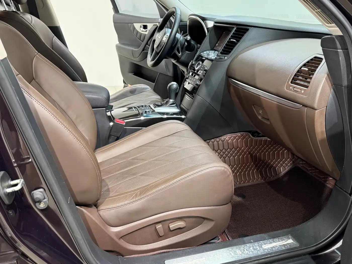 Infiniti QX70 2014 2013 3.7L Standard Edition
