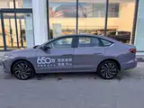 صورة 3 - Volkswagen Lavida