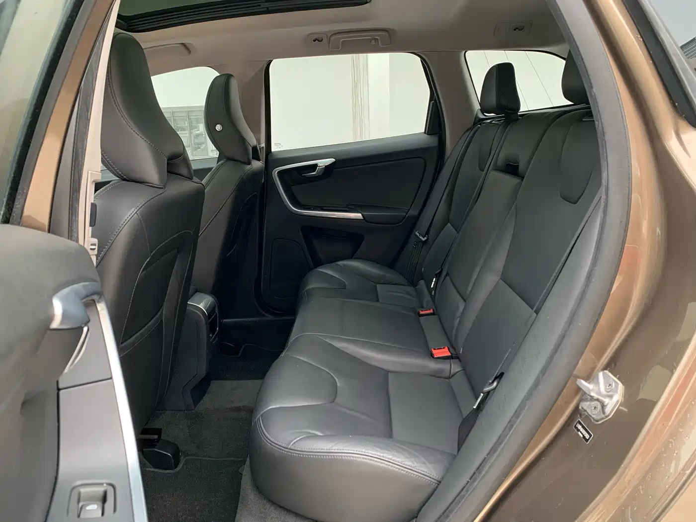 Фото 7 - Volvo XC60