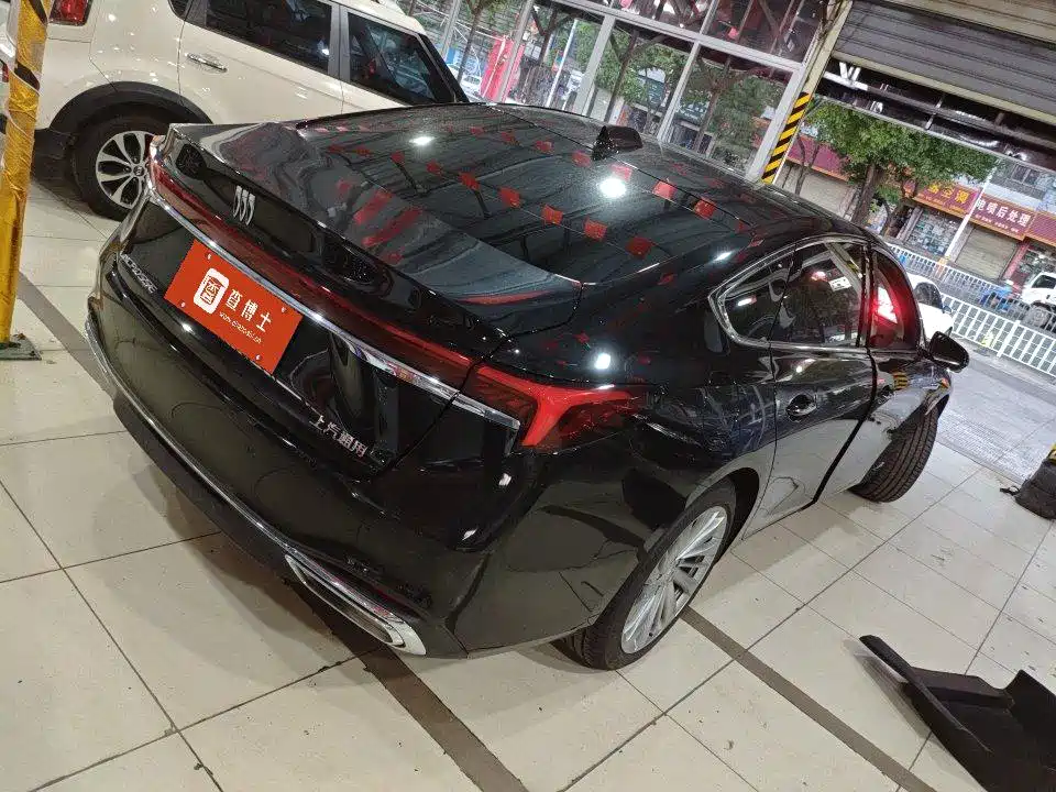 Photo 2 - Buick LaCrosse