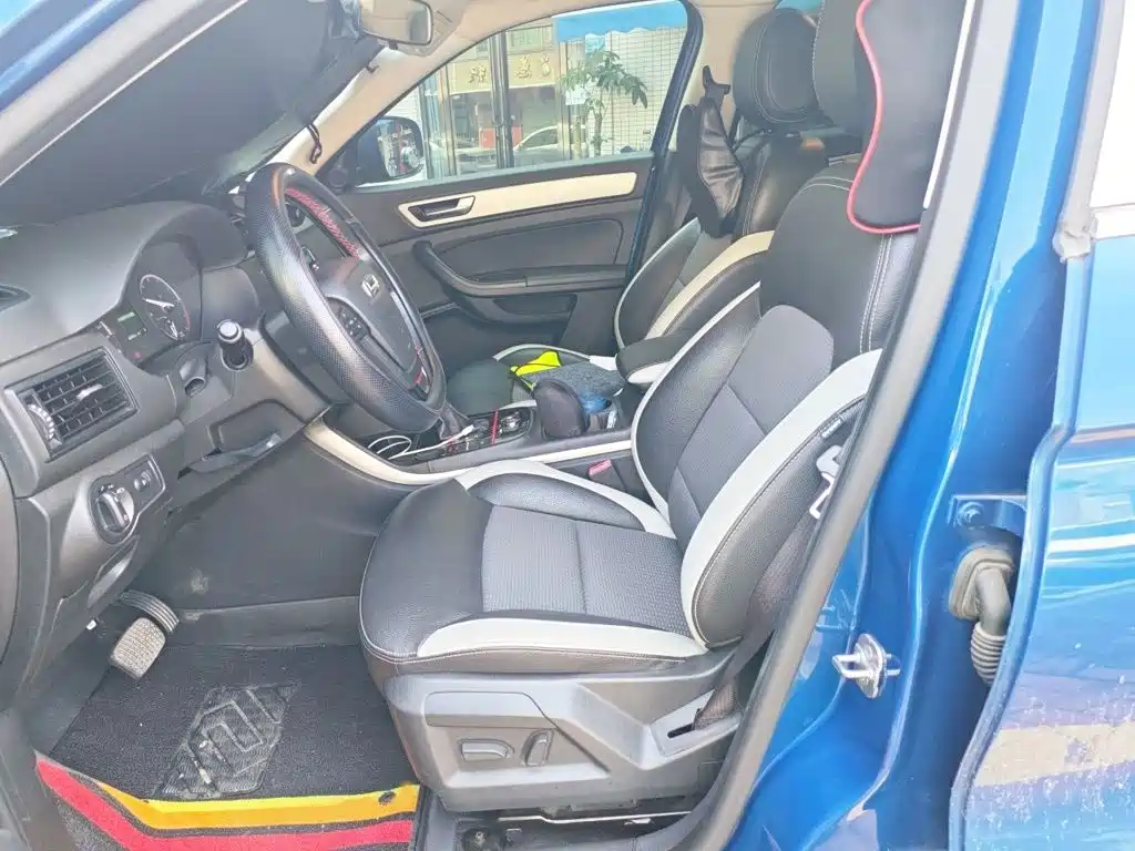 Qoros 5 2018 2018 Facelift 1.6T Automatic Premium
