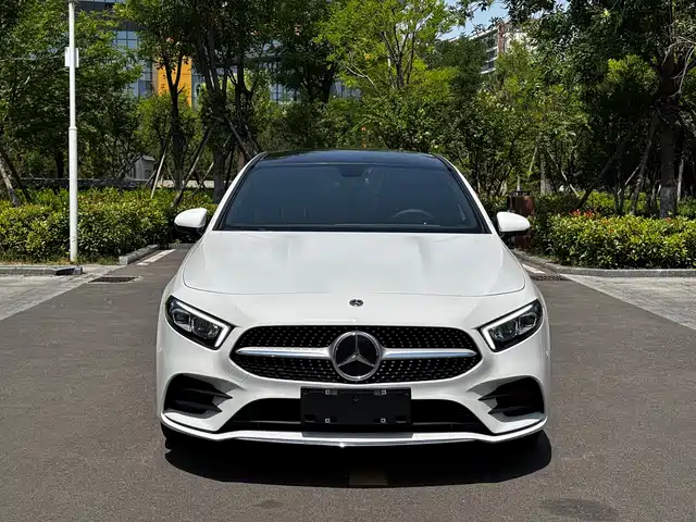 Mercedes-Benz A-Class 2023 A 200 L Fashion — фото 2