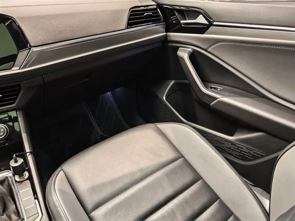 Volkswagen Sagitar 2019 280TSI DSG Comfort Edition China VI фото 16