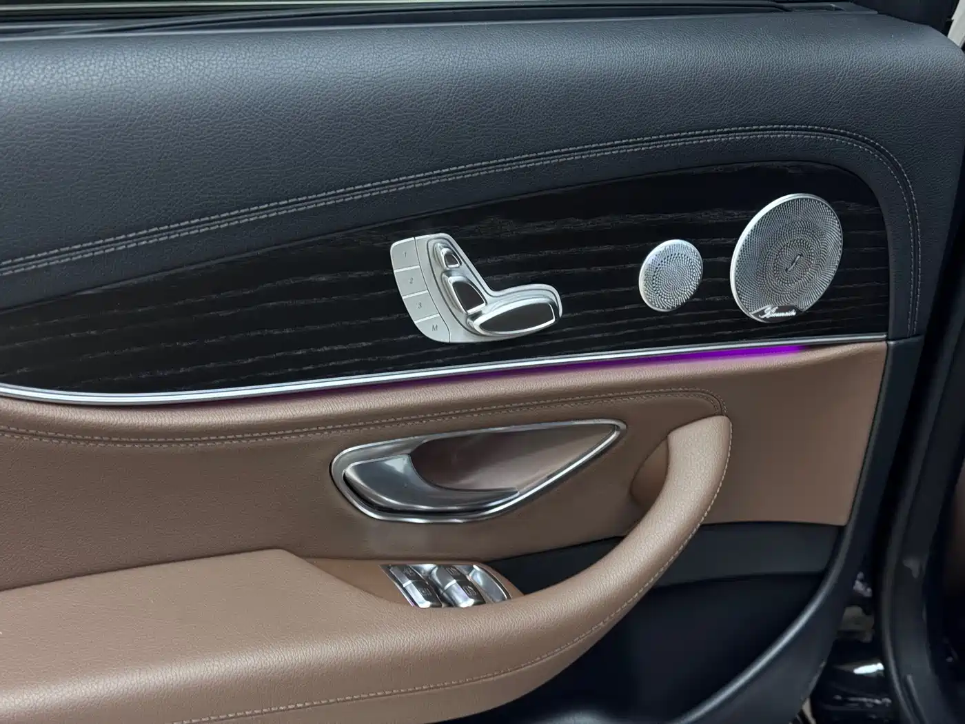 Mercedes-Benz E-Class 2020 E 300 L Sport Luxury Model фото 16