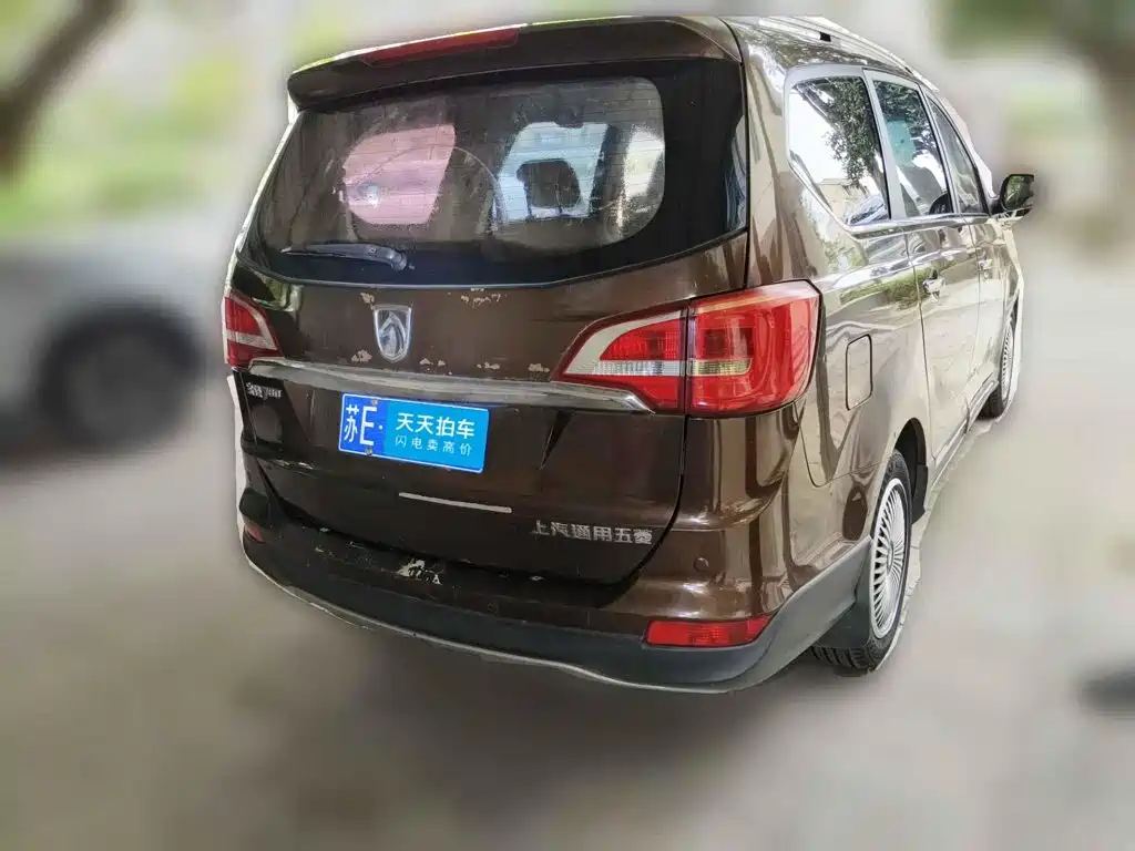 Фото 2 - Baojun 730
