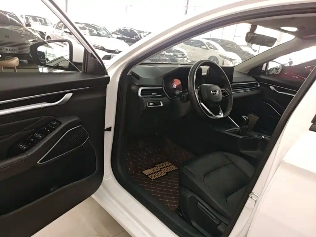 Photo 16 - Geely Emgrand