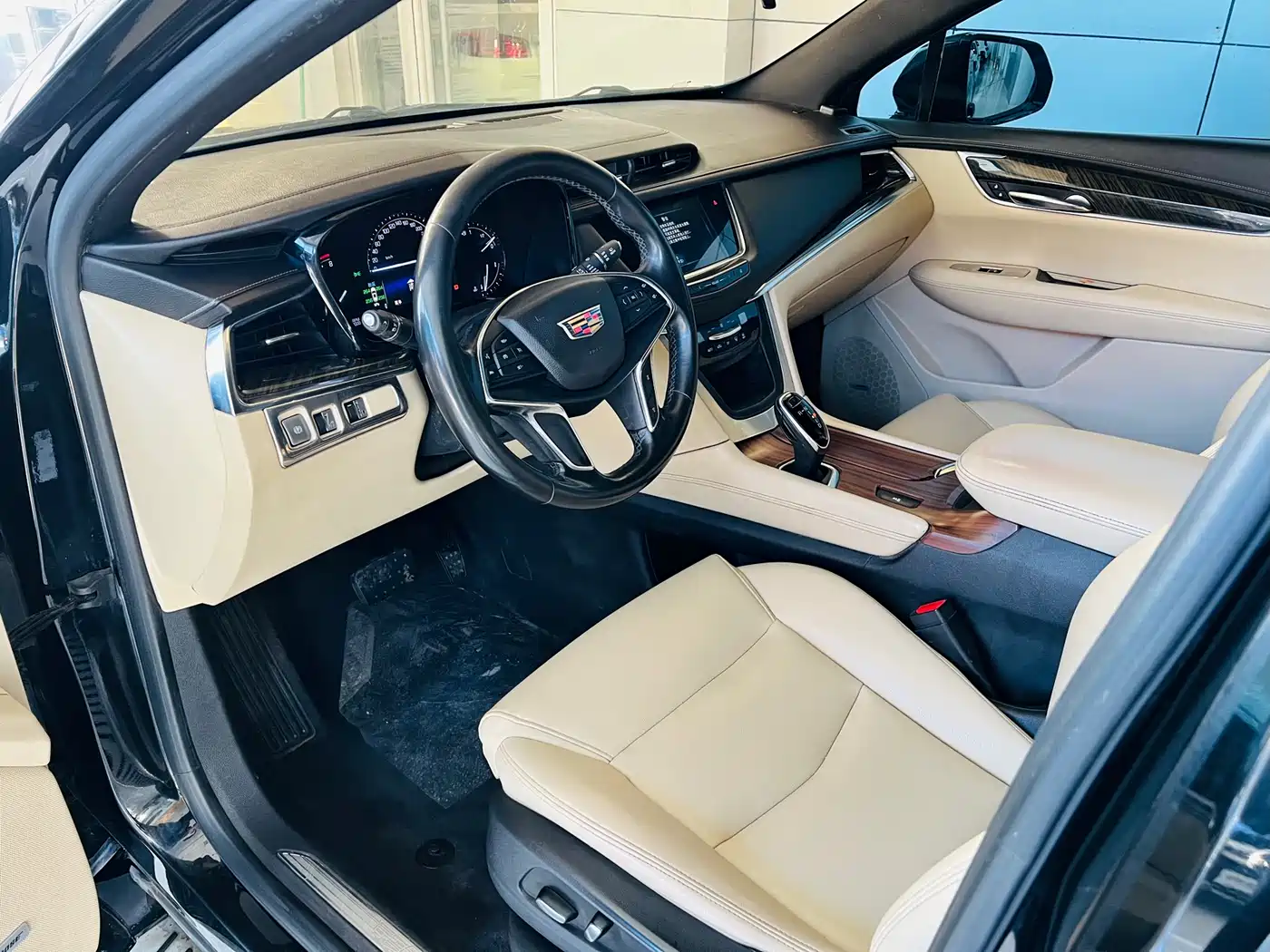 Cadillac XT5 2016 25T Technology Model фото 16