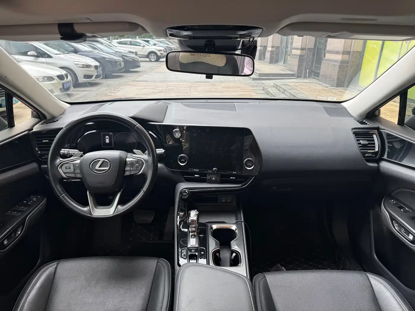 LEXUS NX