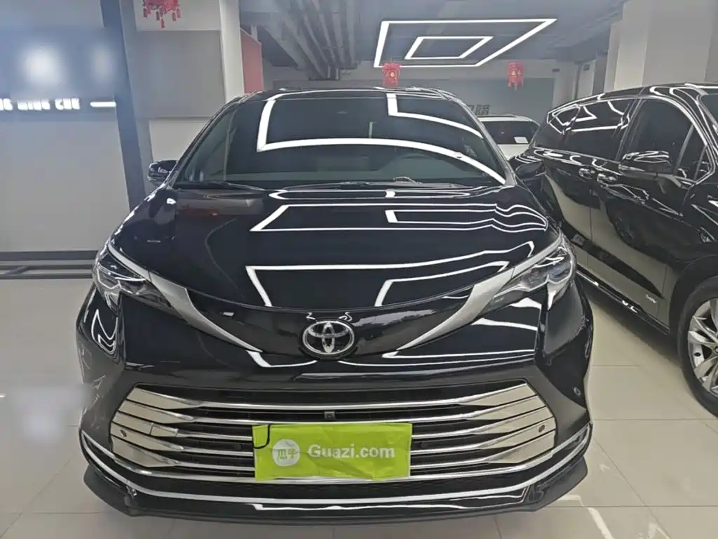 Toyota Sienna 2026 2026 2.5L Hybrid AWD Premium Edition