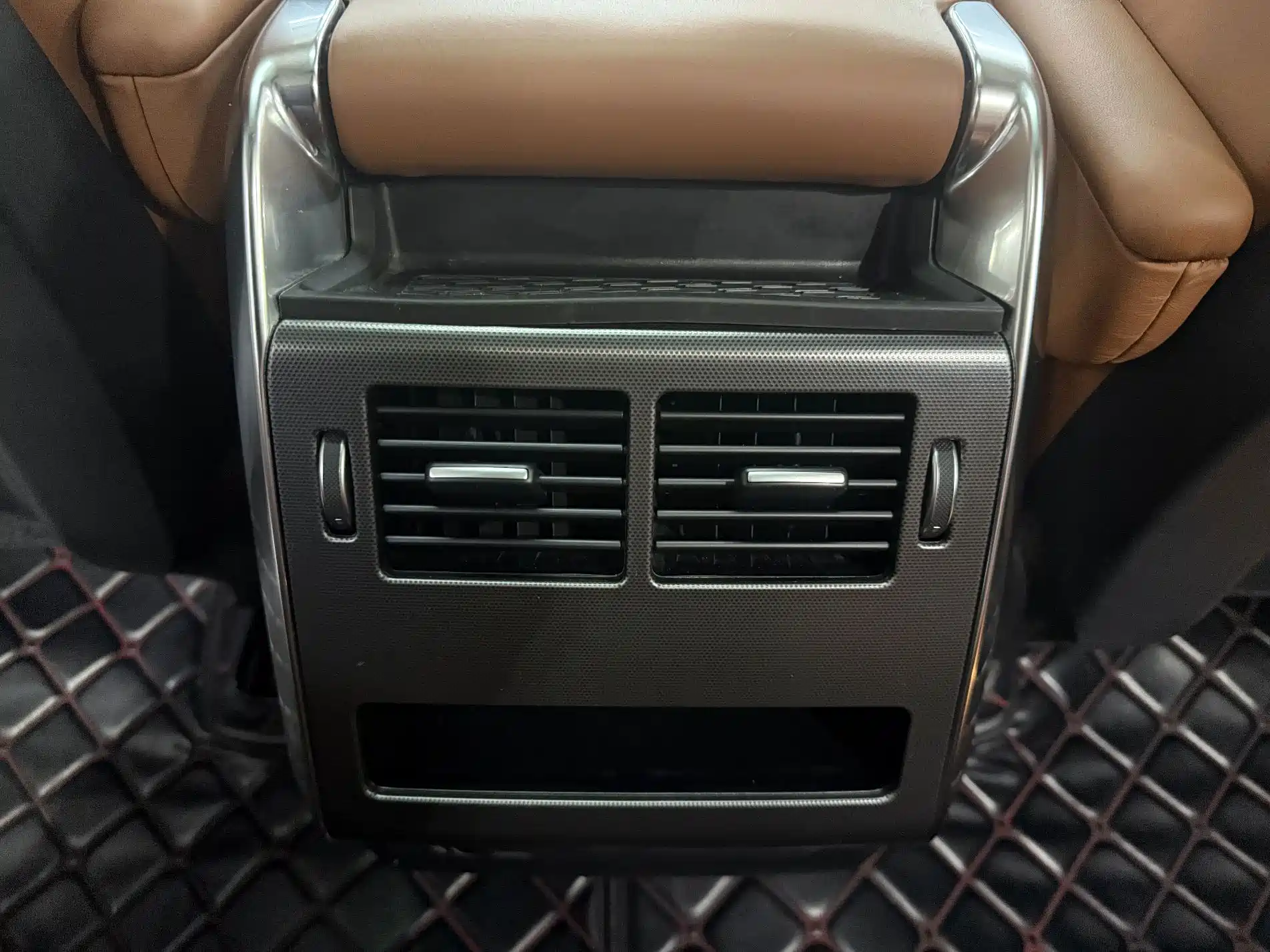 Photo 19 - Land Rover Range Rover Sport