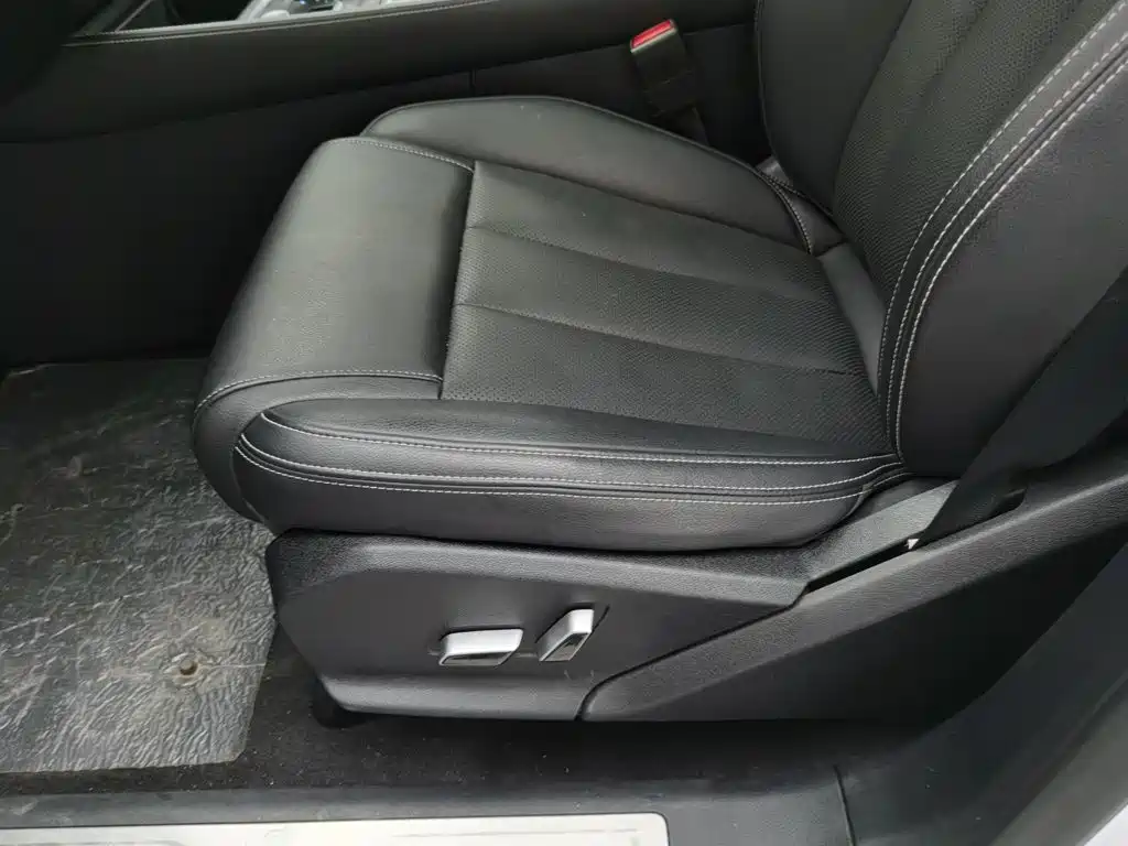 Photo 20 - BYD Tang