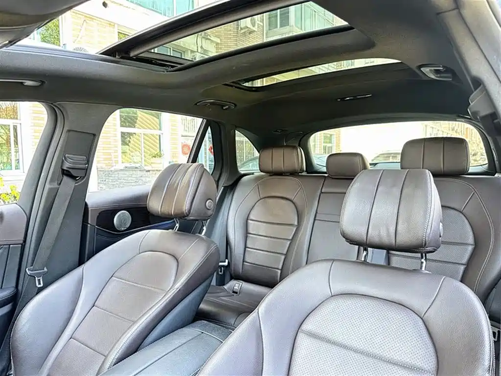 Mercedes-Benz GLC 2016 GLC 260 4MATIC Luxury фото 17