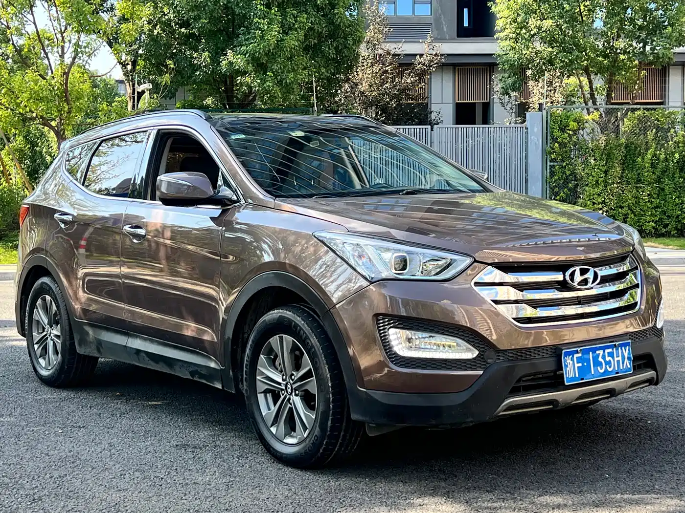 Hyundai Santa Fe 2015 2.4L Automatic 2WD Smart 5-seater фото 3
