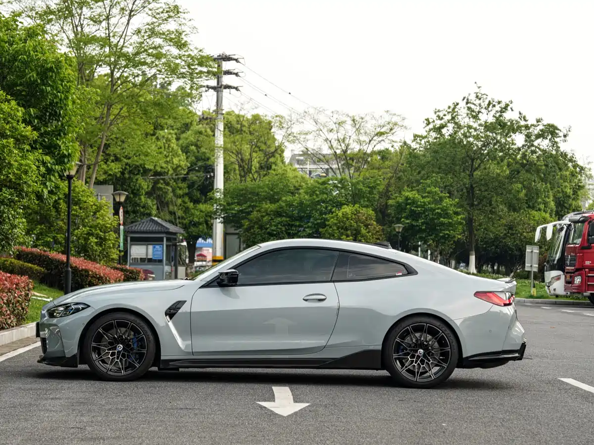 BMW M4 2022 M4 Coupe Thunder Edition фото 3