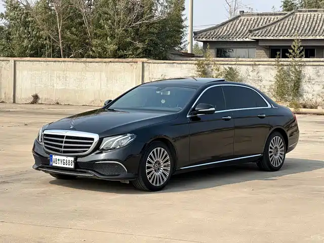MERCEDES-BENZ E CLASS