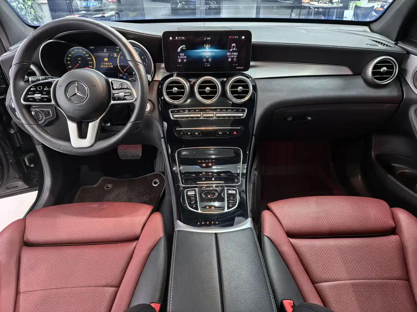 Mercedes-Benz GLC 2020 Facelift GLC 260 L 4MATIC Dynamic фото 10
