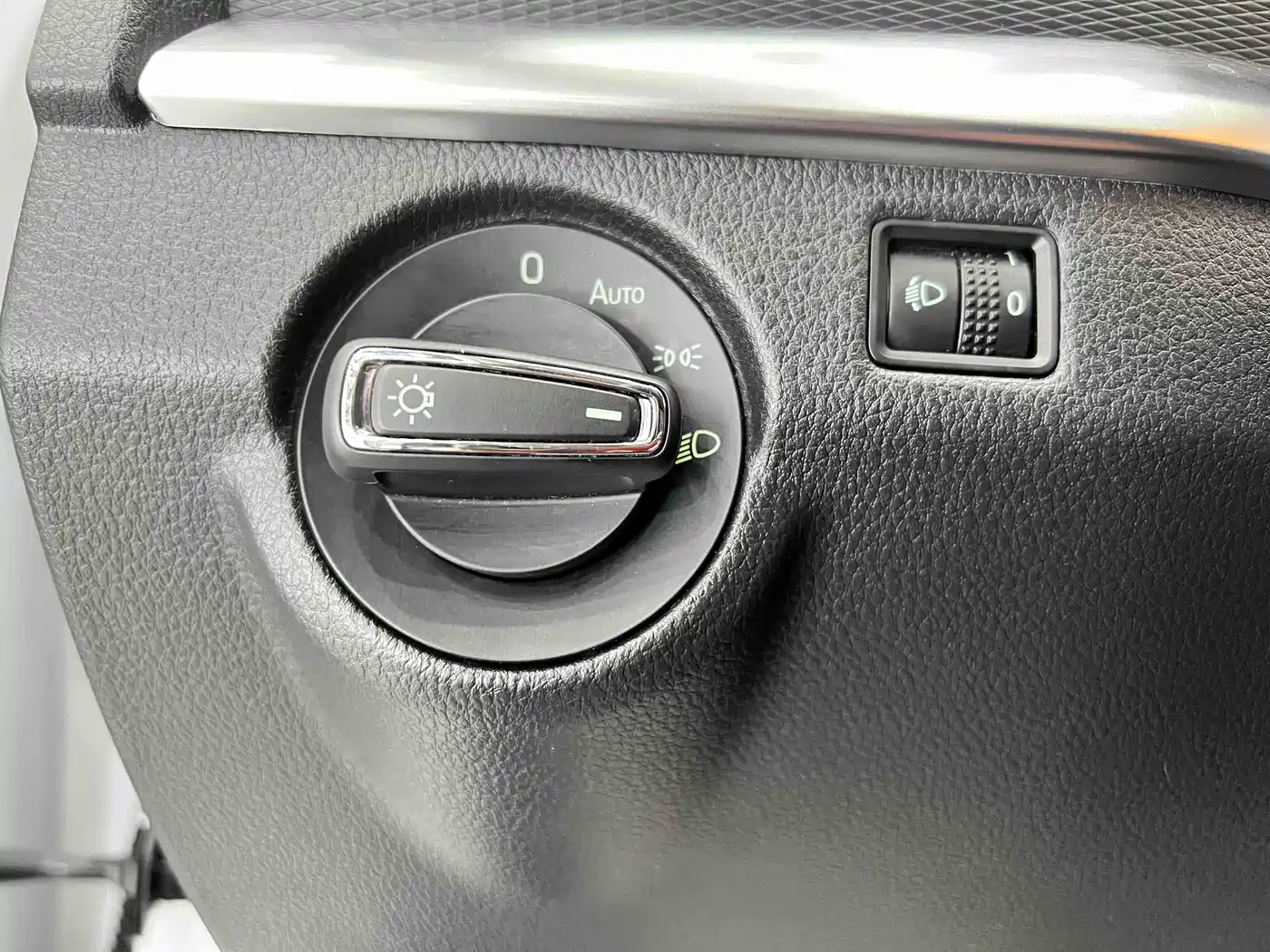 Škoda Kamiq 2023 Facelift 1.5L Auto Comfort Edition фото 9