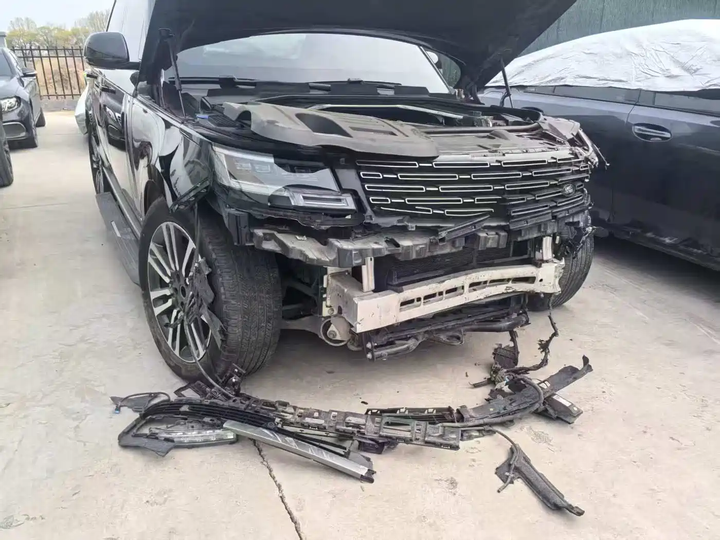 LAND ROVER RANGE ROVER