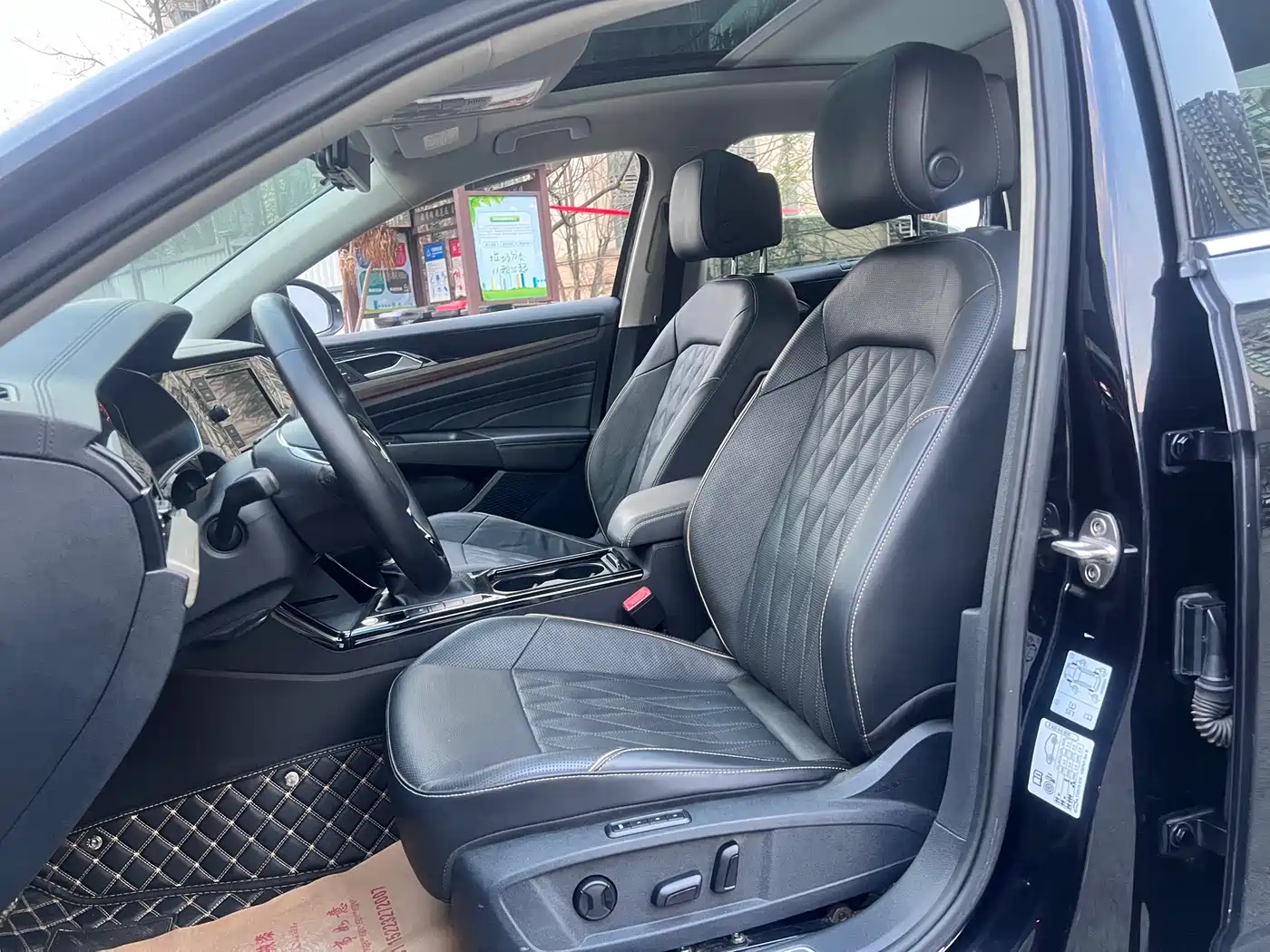 Volkswagen Passat 2019 330TSI Luxury Edition China VI фото 8