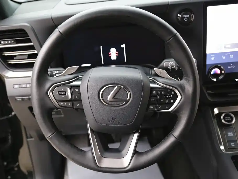 Фото 15 - Lexus GX