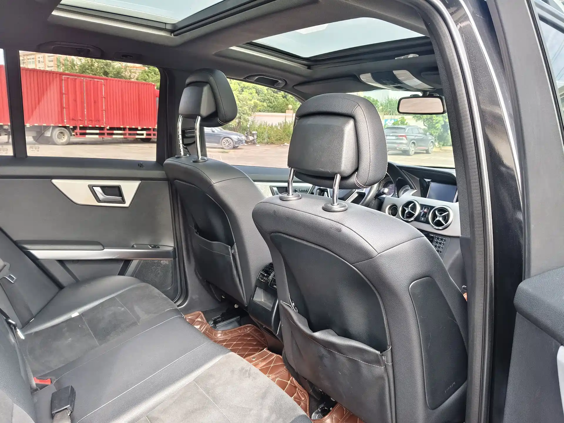 Photo 11 - Mercedes-Benz GLK-Class