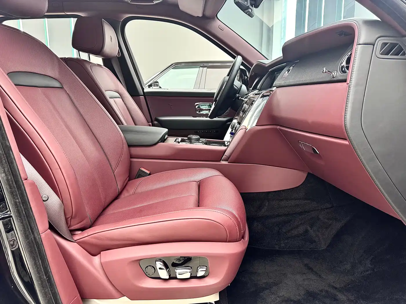 Rolls-Royce Cullinan 2022 2018 5-Seater Version