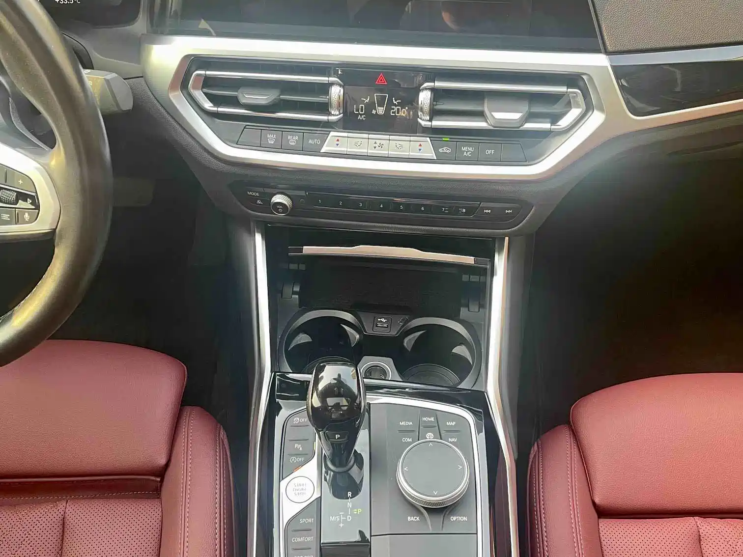 Photo 22 - BMW 3 Series