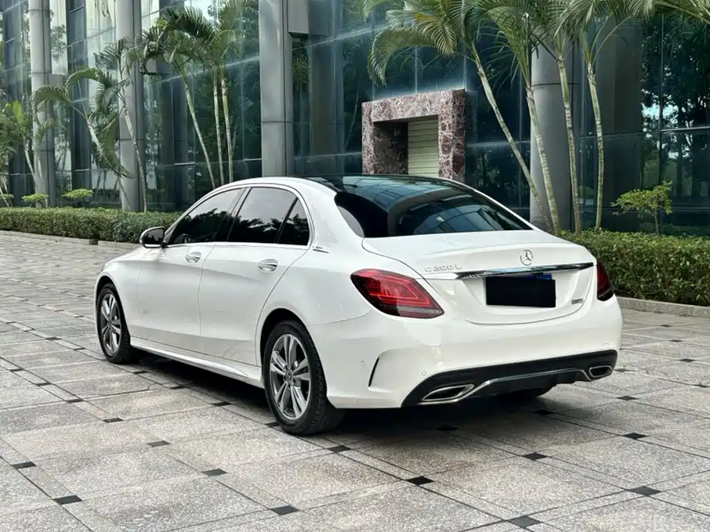 MERCEDES-BENZ CLASS C