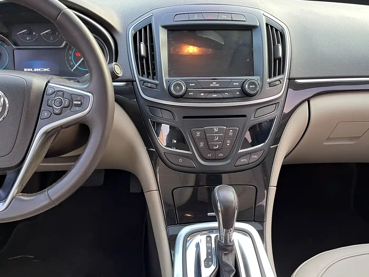 Buick Regal 2015 2.0L Elite Fashion Model фото 13