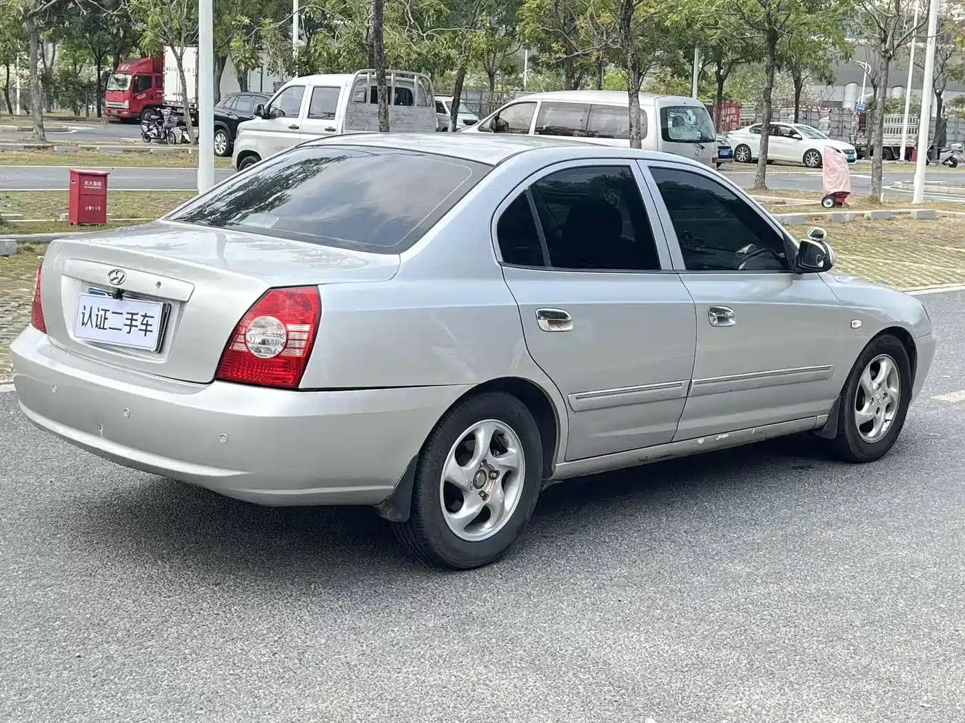 Hyundai Elantra 2005 Model 1.6L Automatic Luxury фото 14