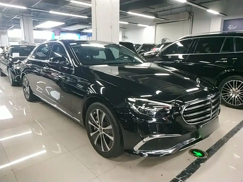 Mercedes-Benz E-Class New Energy 2022 Facelift E 350 e L Plug-in Hybrid Sedan фото 4