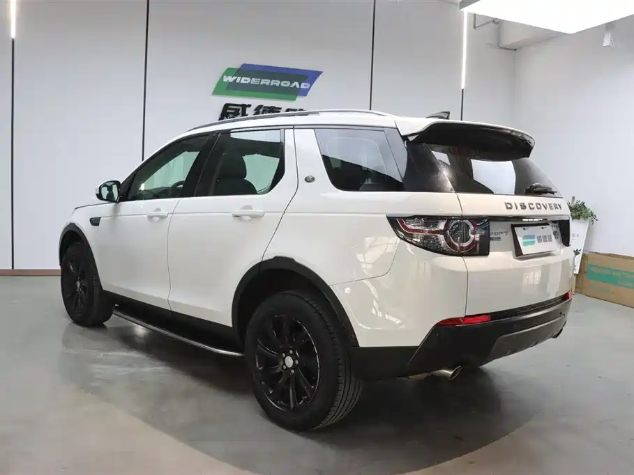 Land Rover Discovery Sport 2019 240PS SE Edition China VI фото 6
