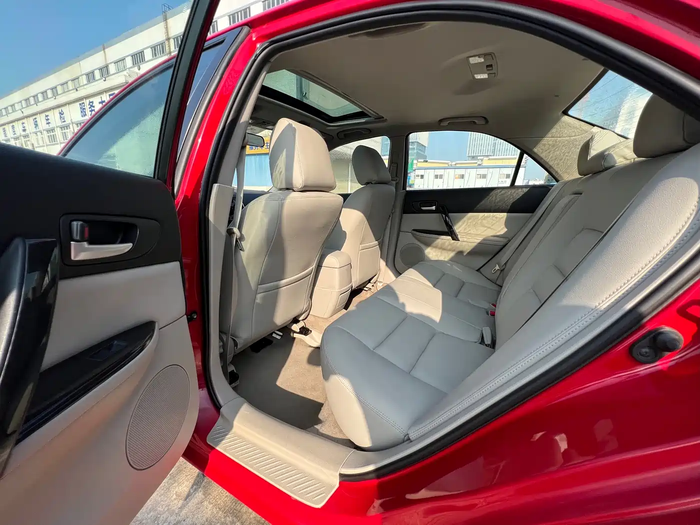 Фото 9 - Mazda 6