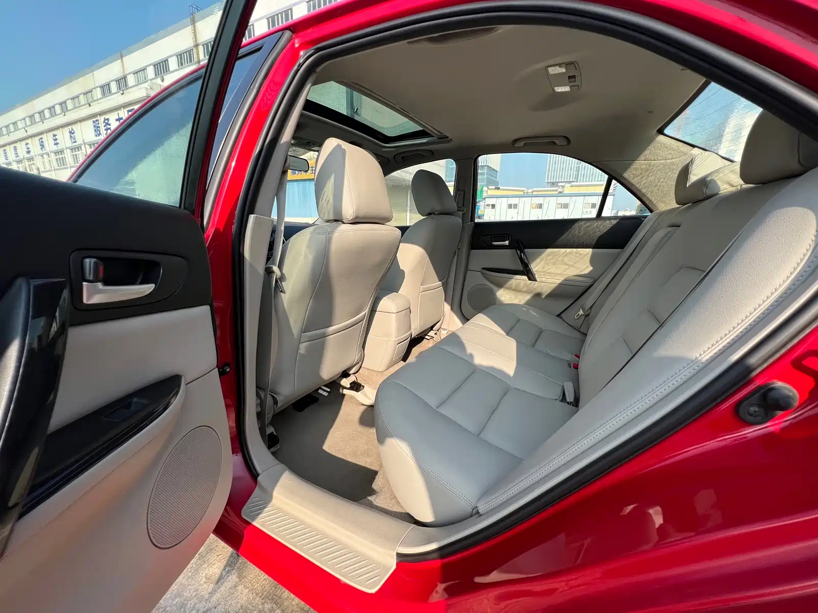 Фото 9 - Mazda 6