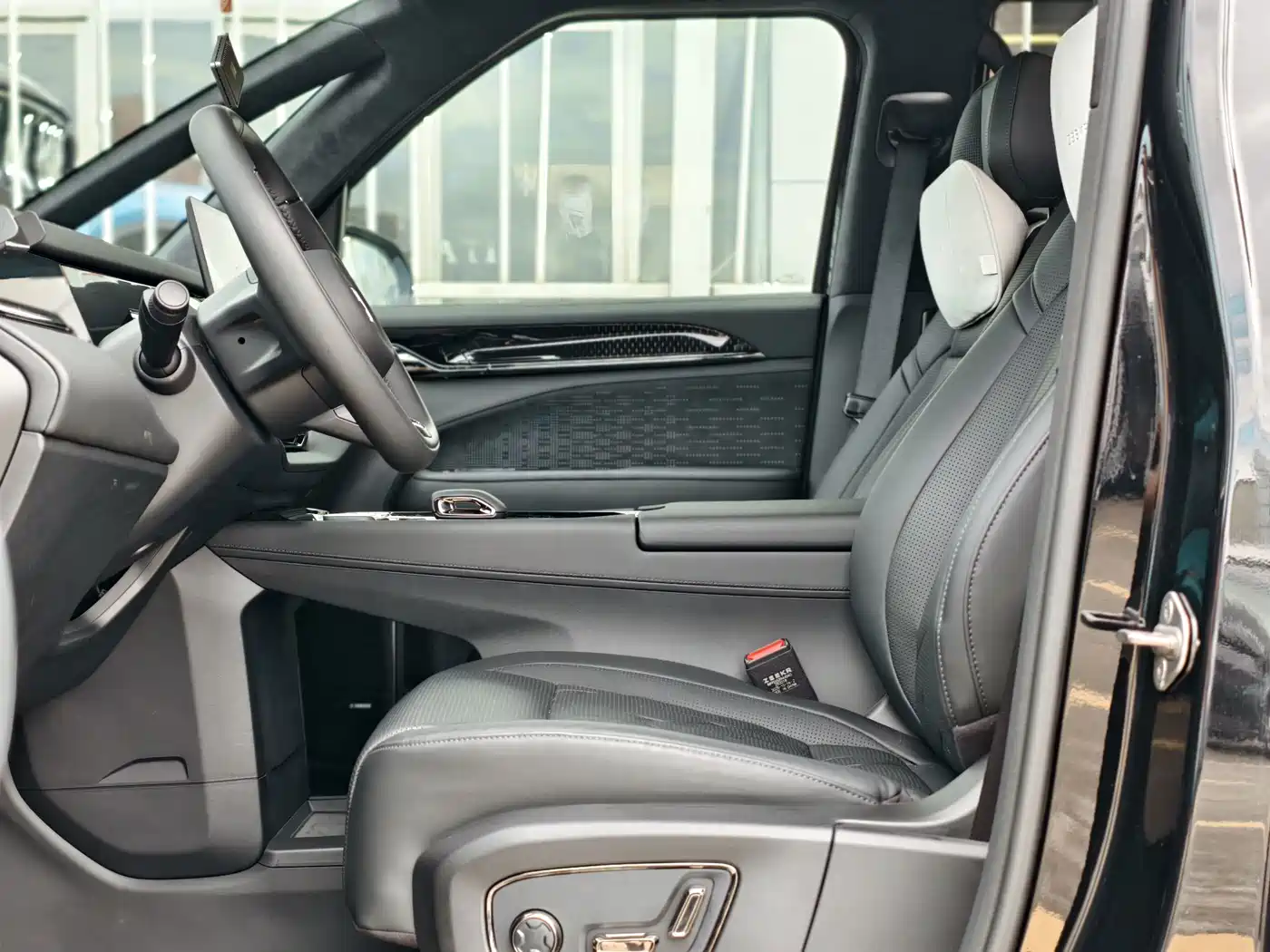 ZEEKR 009 2026 2024 7-Seat Aisle Version 108kWh
