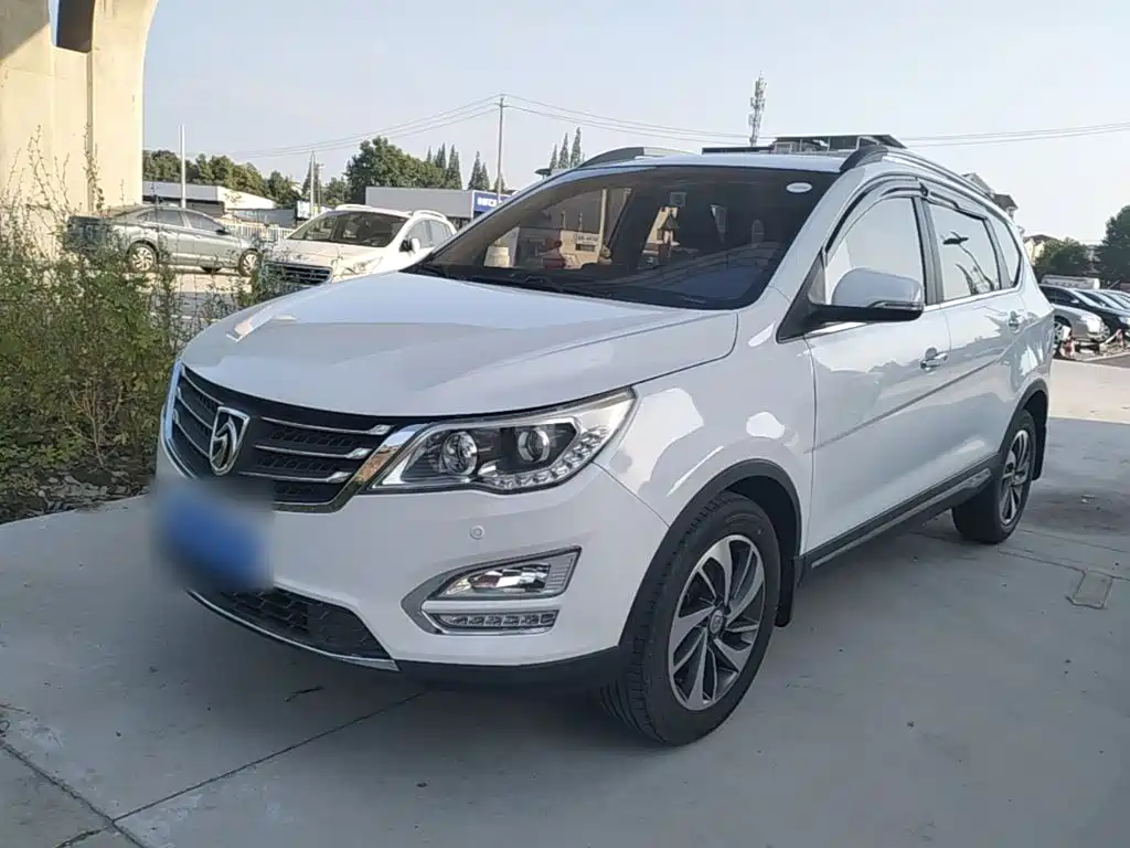Фото 2 - Baojun 560