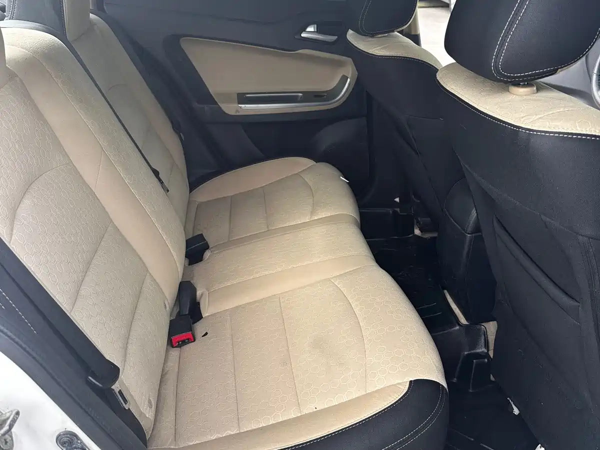 Haima Familia 2014 2014 M5 1.6L Automatic Elite