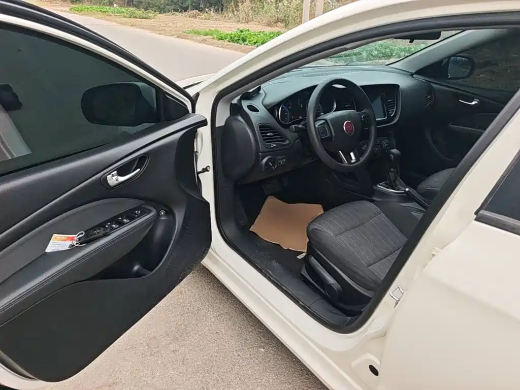 Фото 16 - Fiat Viaggio