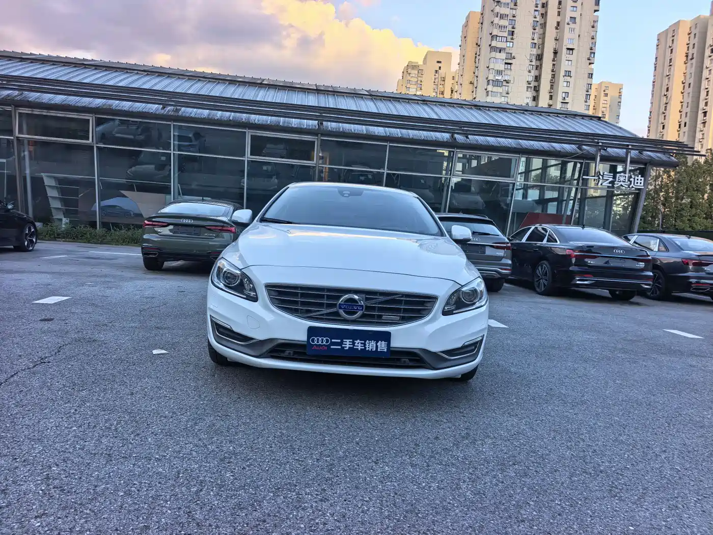 Volvo S60 Plug-in Hybrid 2015 2015 S60L E-Drive Hybrid T6 Intelligent Edition